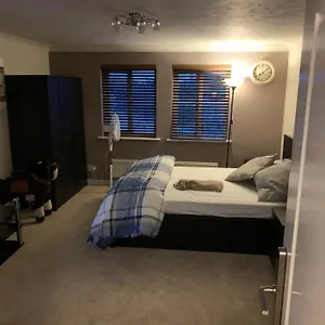  Homestay Thames River Side Townhouse