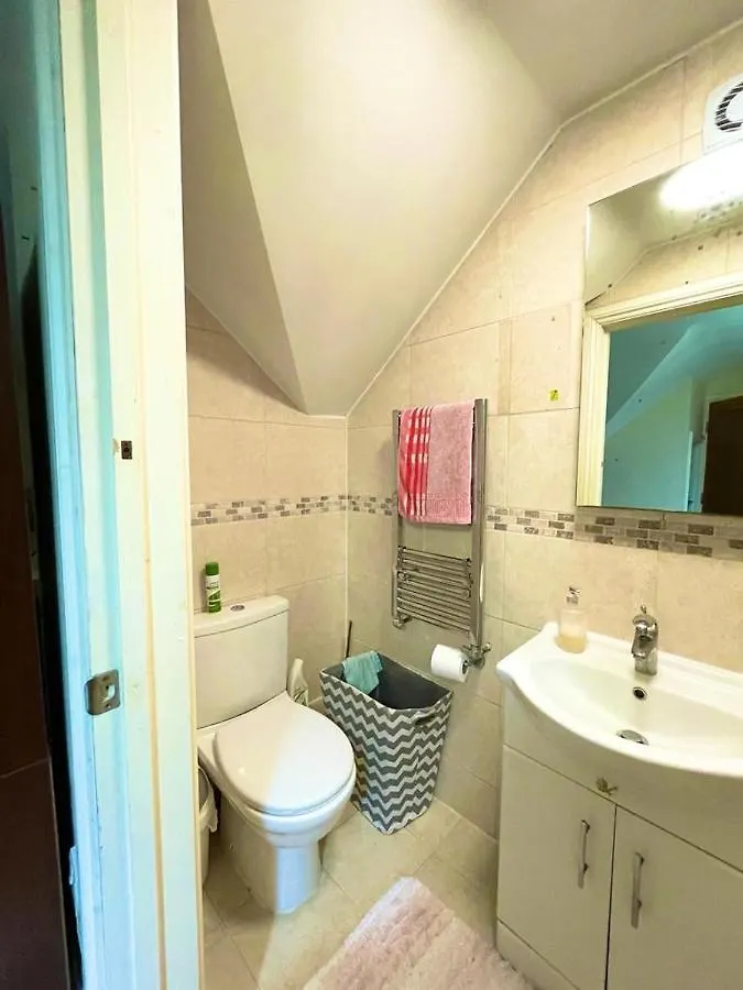 7A Cherry Lane West Drayton  West Drayton (Middlesex)